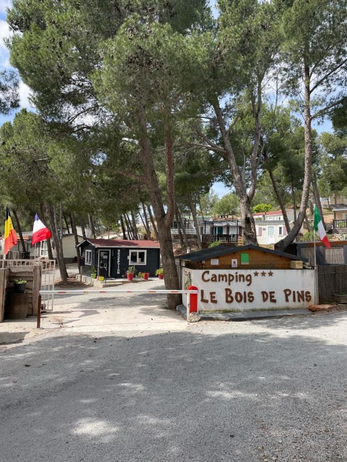 Camping Le Bois De Pins Salses le Chateau Bagian luar foto