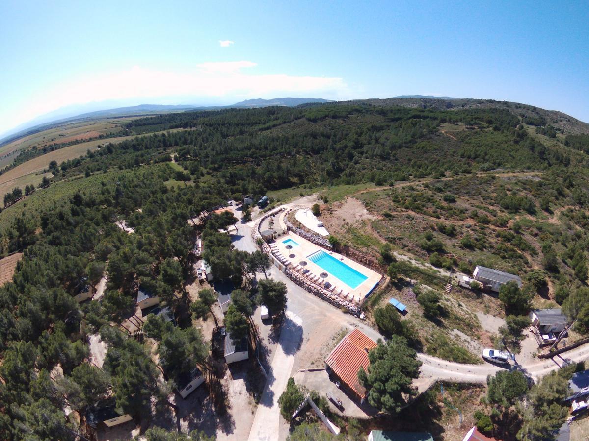 Camping Le Bois De Pins Salses le Chateau Bagian luar foto